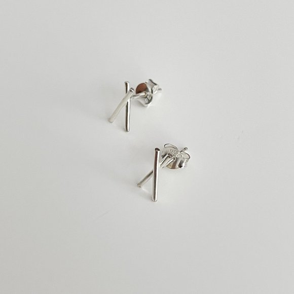 Madewell Delicate Collection Demi-Fine X Stud Earrings (Sterling Silver) - Picture 2 of 3